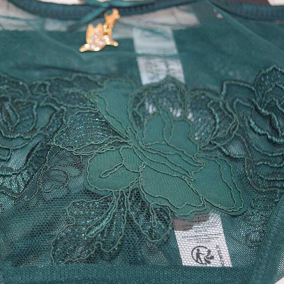 String with Hummingbird Gold Charm From Jennifer Lopez’s Intimates Collection - Picture 5 of 13